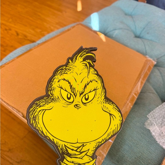 Dr Suess The Grinch “Need Coffee” Sign - Picture 4 of 4